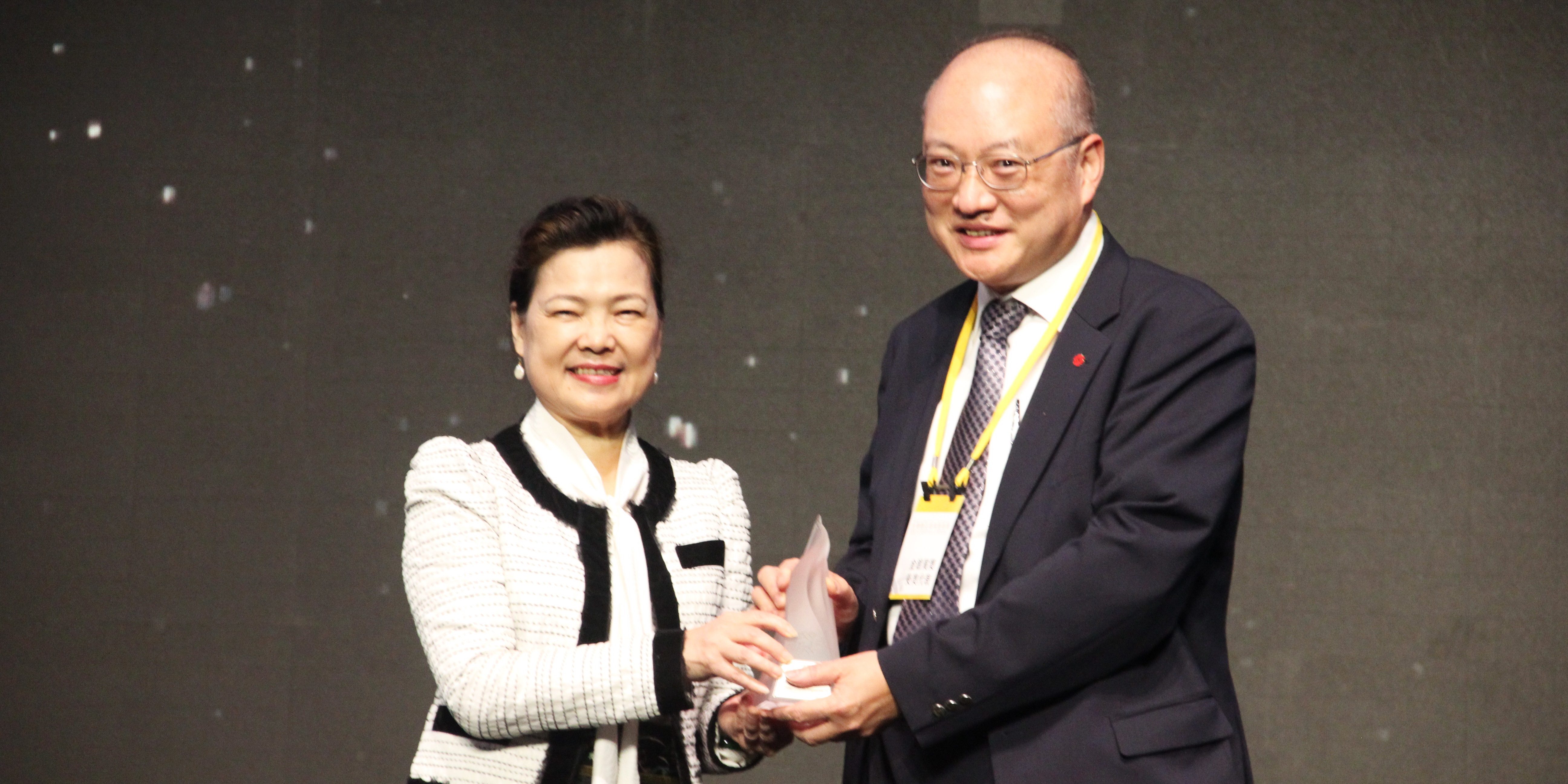 Ayuda獲台灣精品銀質獎